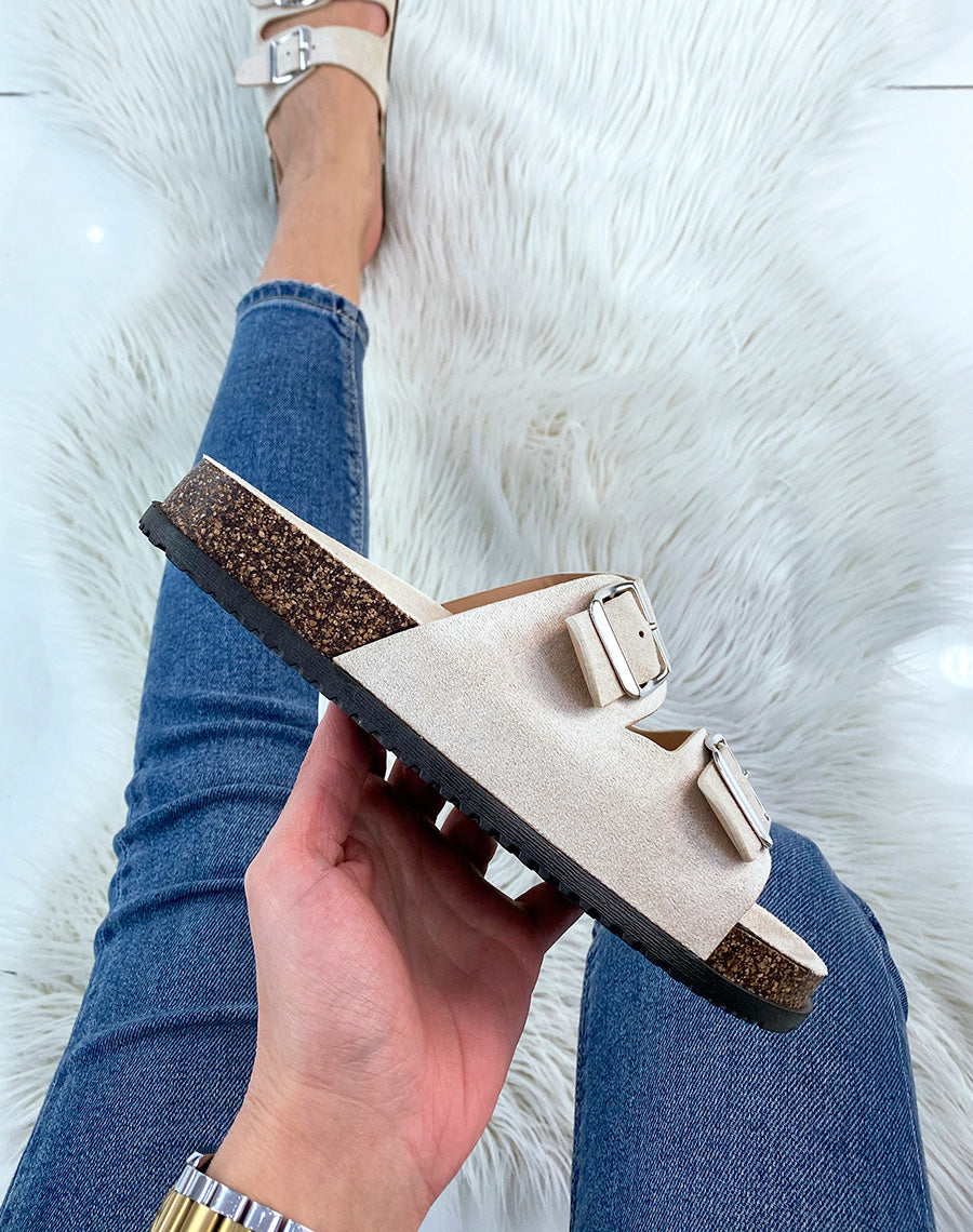 Sandales plates en suédine beiges à double lanières épaisses