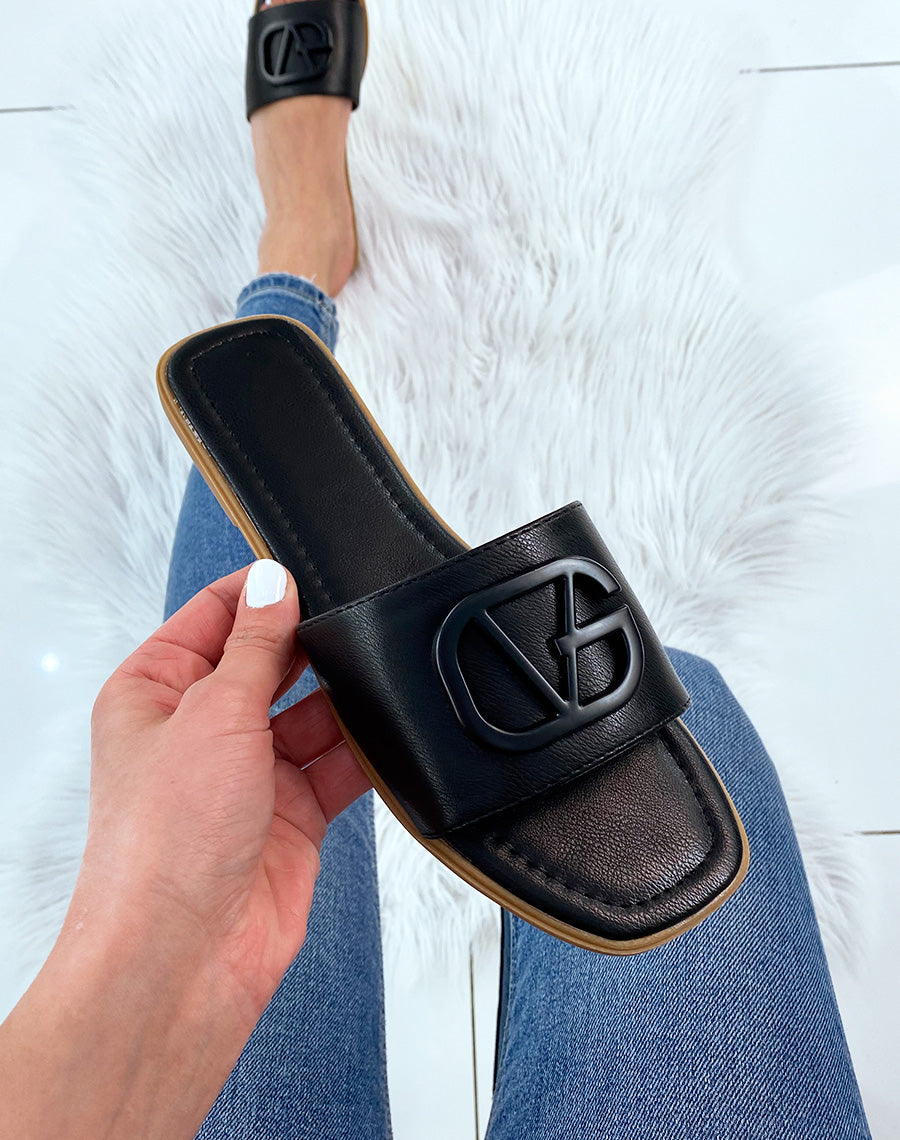 Sandales plates noires à lanière épaisse