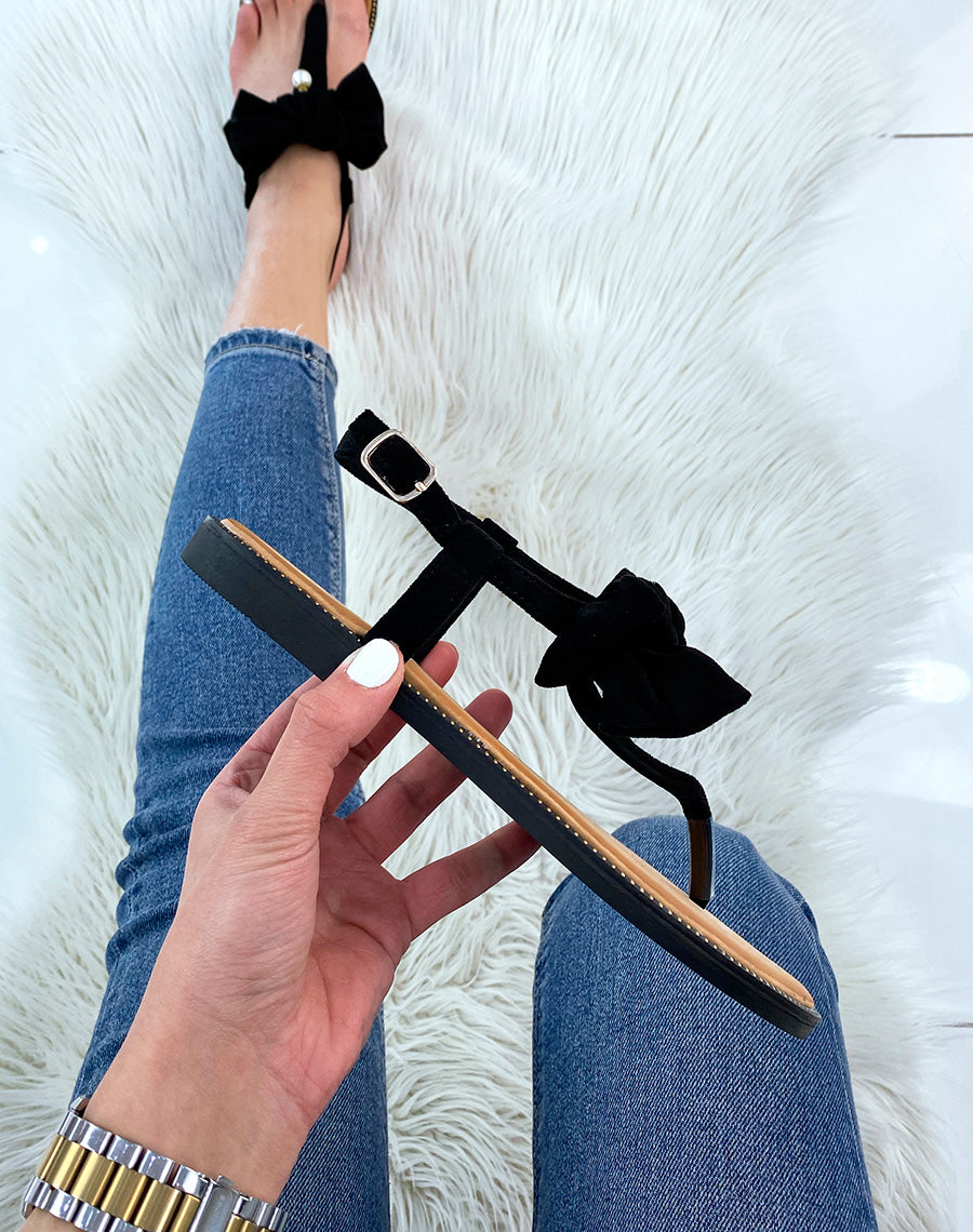 Sandales plates noires à nœud et petite perle