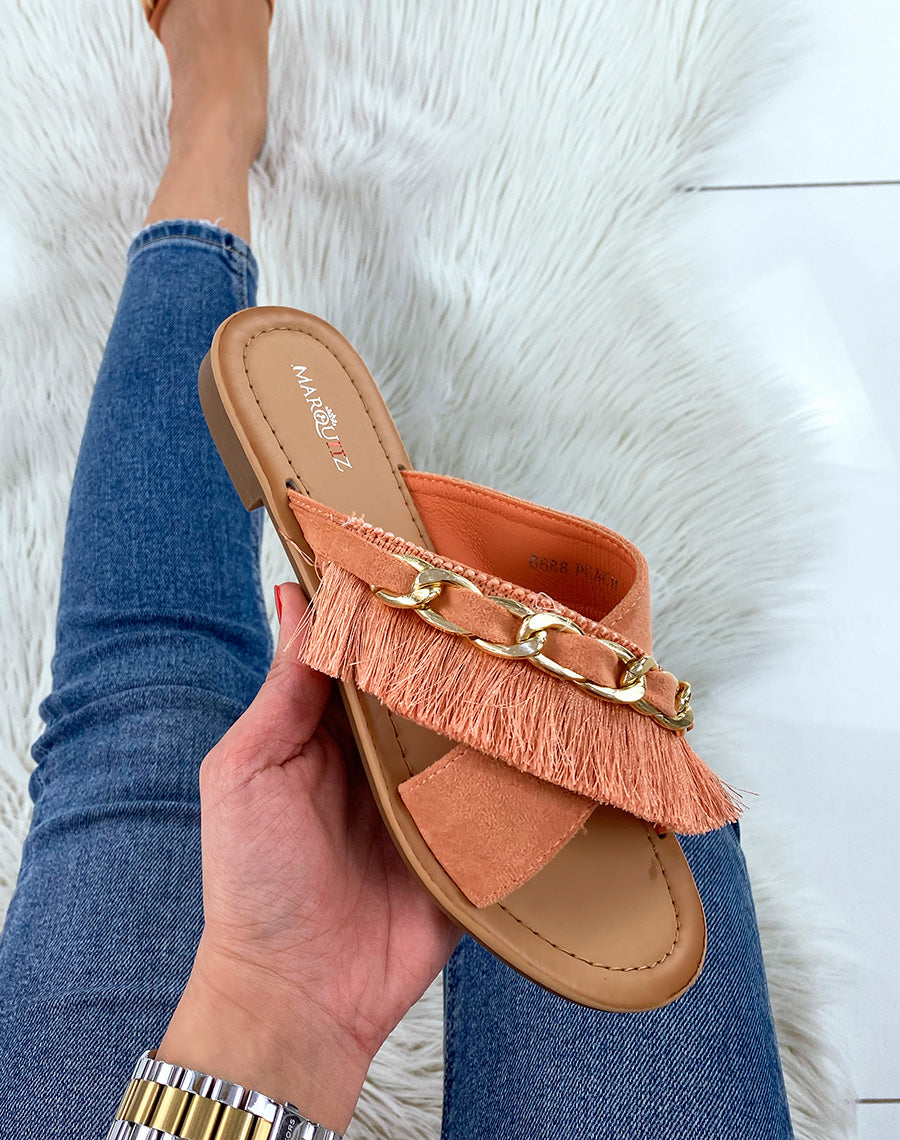 Sandales plates pêches à frange et chaîne dorée