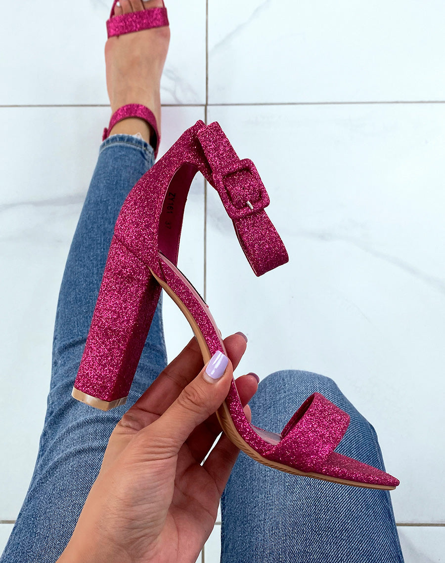 Sandales rose fushia pailletées à talon épais