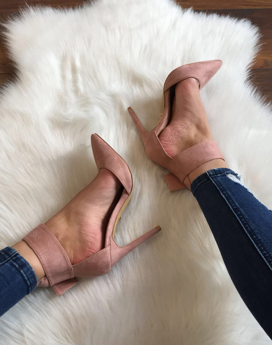 Sandales roses en suédines à bouts pointus