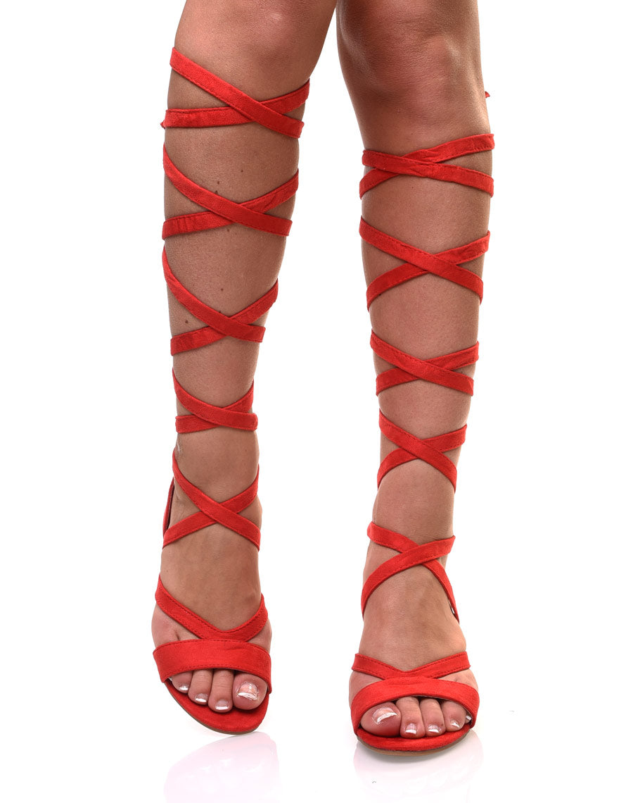 Sandales rouges à petit talon