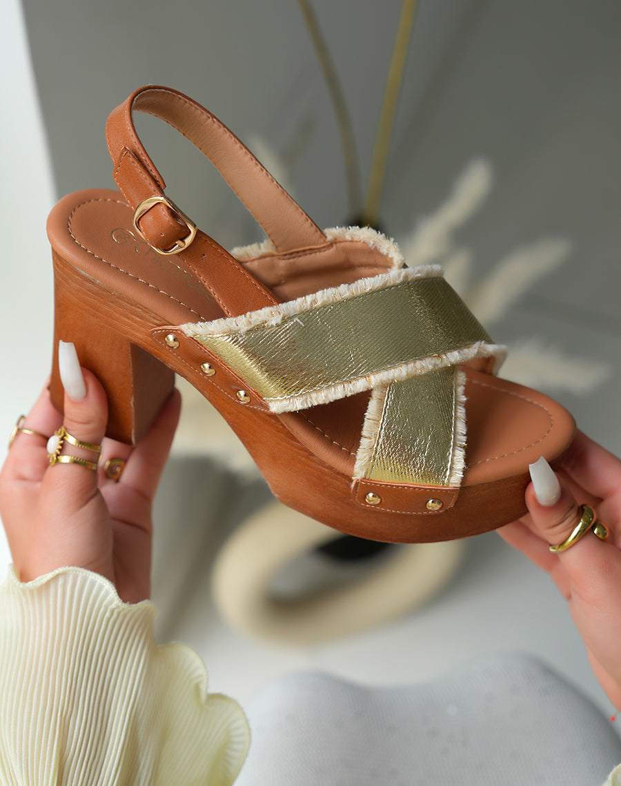 Sandales sabots femme dorées à bride entrecroisée et lanière ajustable camel