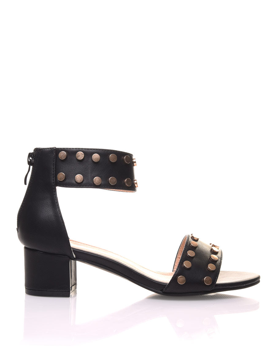 Sandales talon carré clouté noires