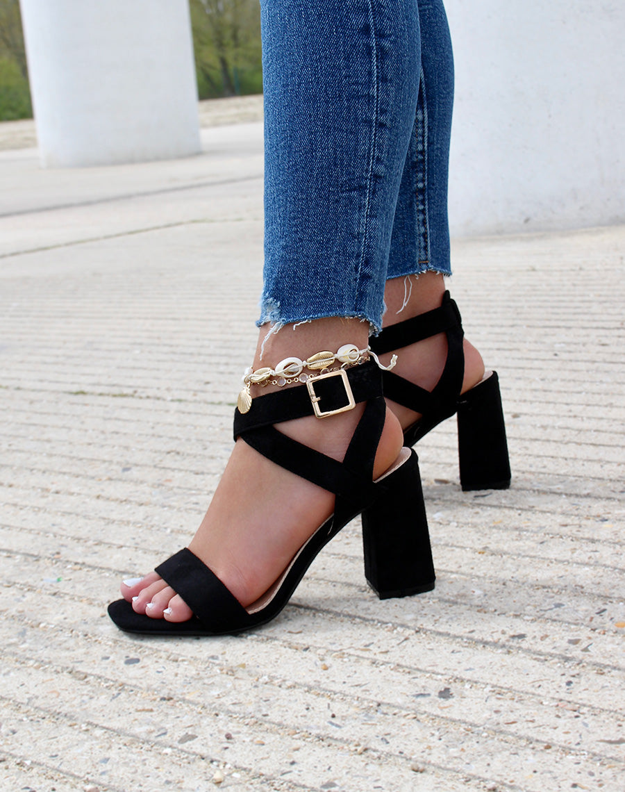 Sandales à talon en suédine noires à brides croisées