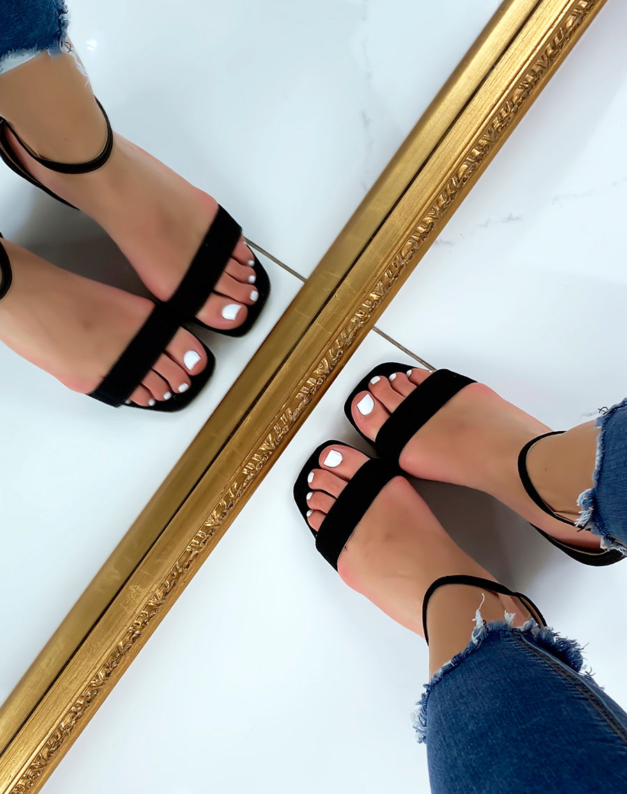 Sandales à talon mi-haut noire en suédine