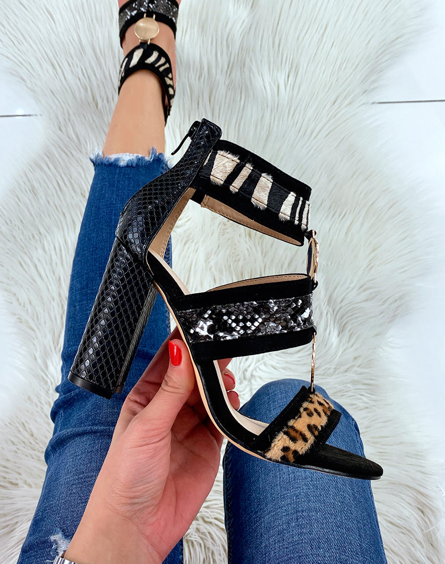 Sandales à talon noires à multiples motifs animaliers