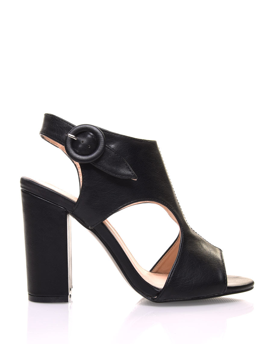 Sandales à talons ajourées sur le côté noires