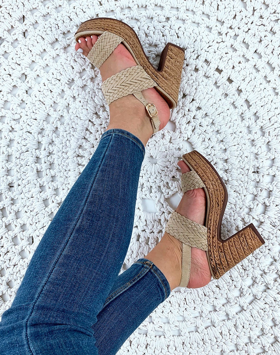 Sandales à talons beige