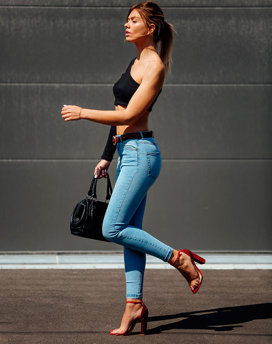 Sandales à talons carrés bordeaux et lanières transparentes