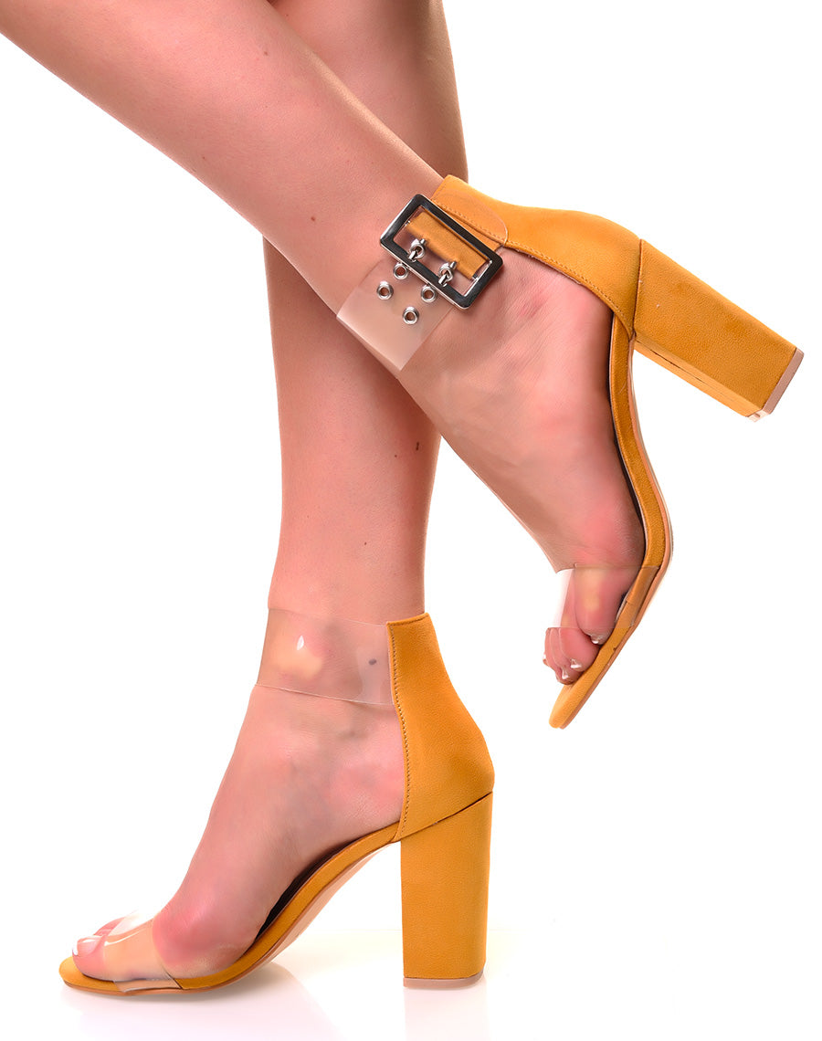 Sandales à talons carrés en suédine jaunes et sangles transparentes