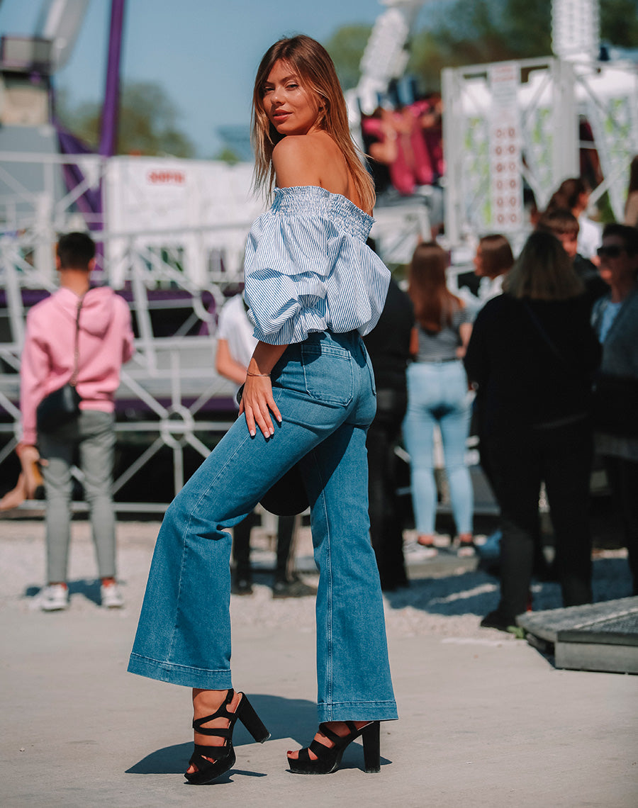 Sandales à talons carrés et larges plateformes en suédine noires
