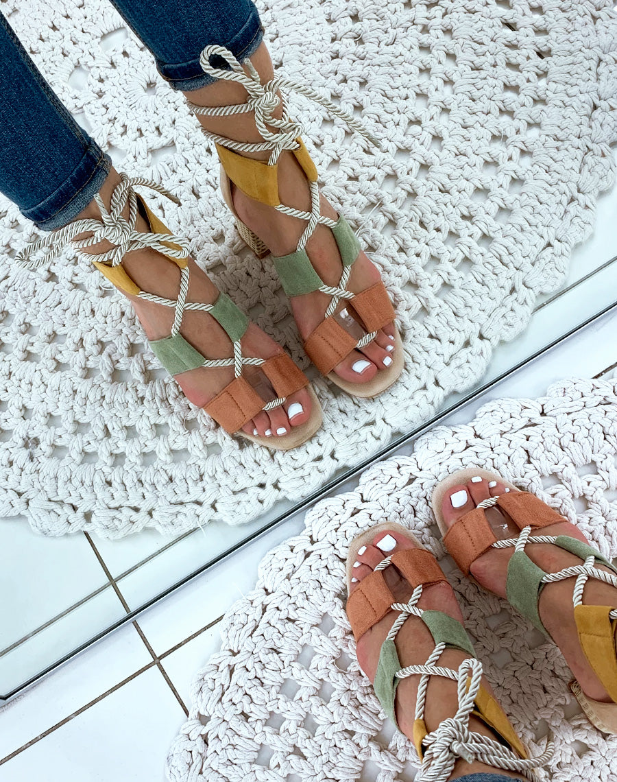 Sandales à talons pastel