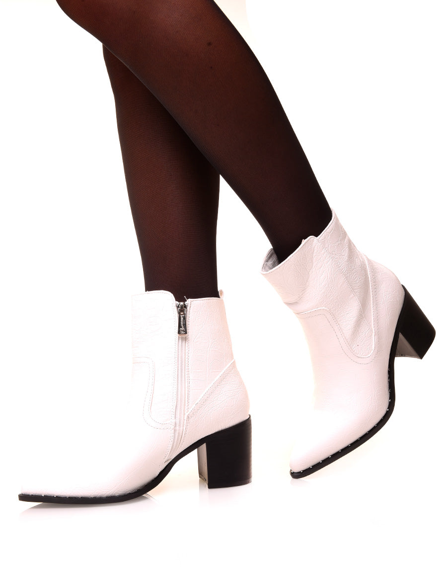 Santiags blanches à talon effet croco vieillis