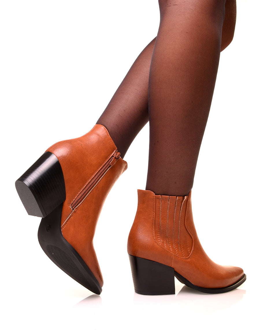 Santiags camel à talon biseauté avec coutures décoratives