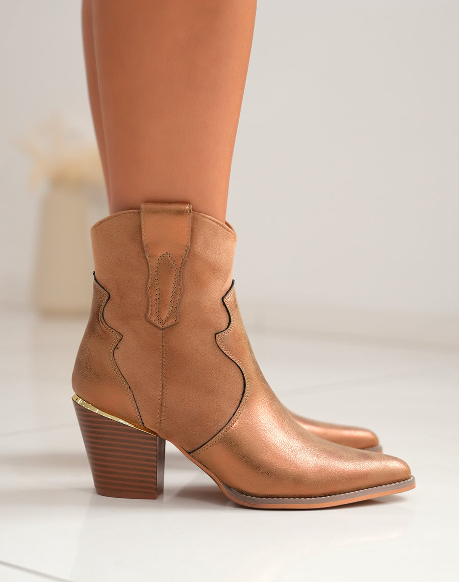 Santiags femme camel en suédine avec effet métallisé bronze et talon biseauté