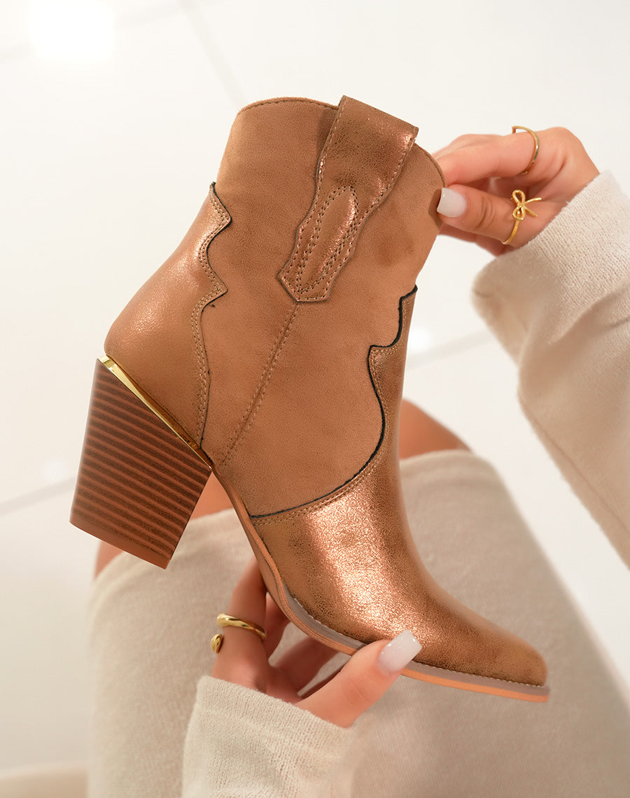 Santiags femme camel en suédine avec effet métallisé bronze et talon biseauté