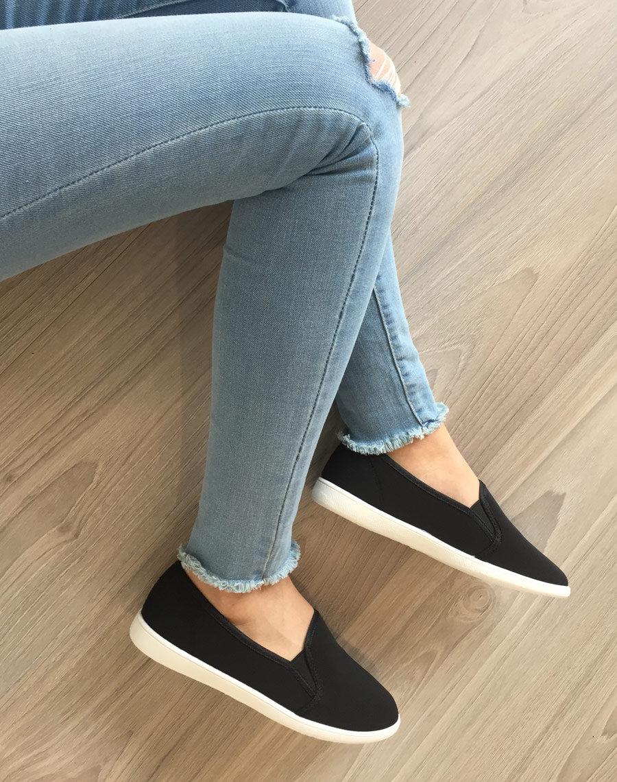 Slipper noir légères et confortables