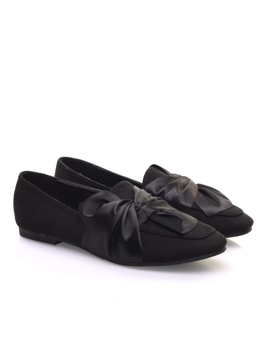 Slippers noires à noeud