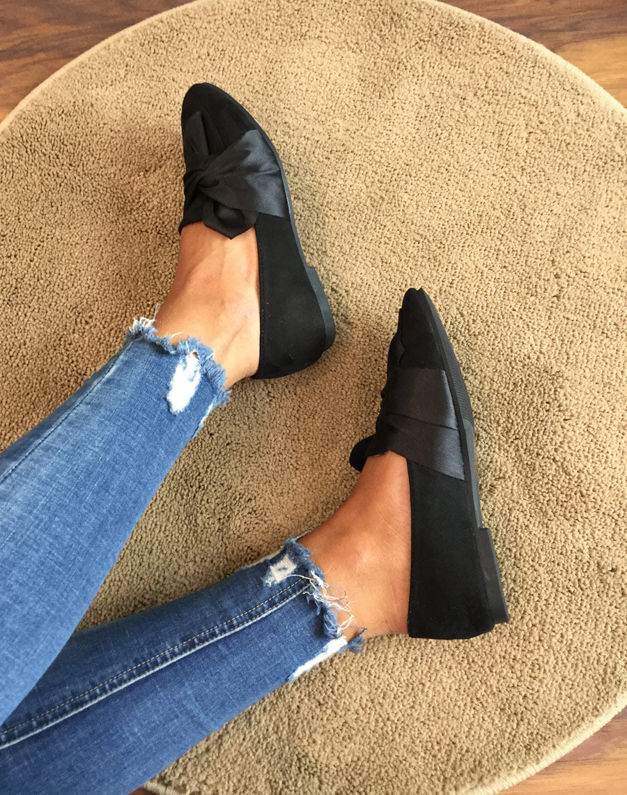 Slippers noires à noeud