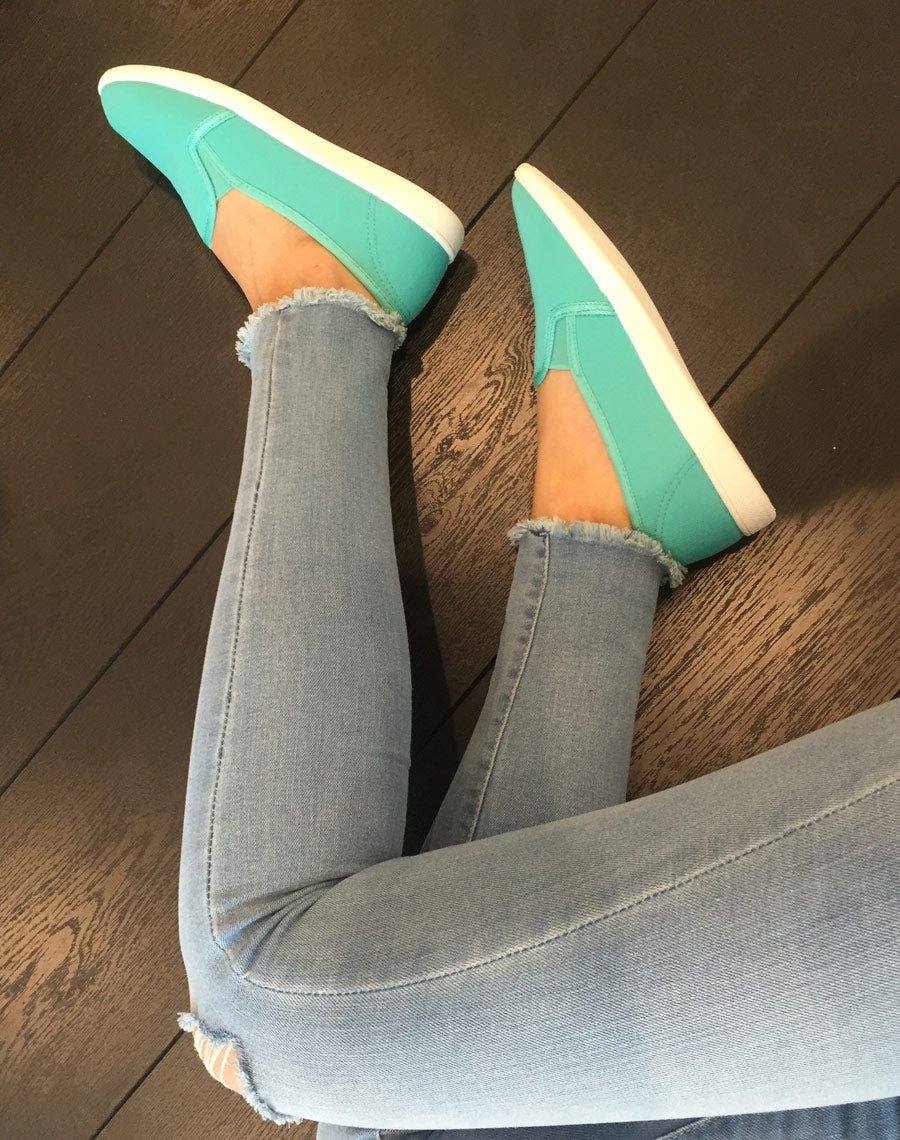 Slippers vertes légères et confortables