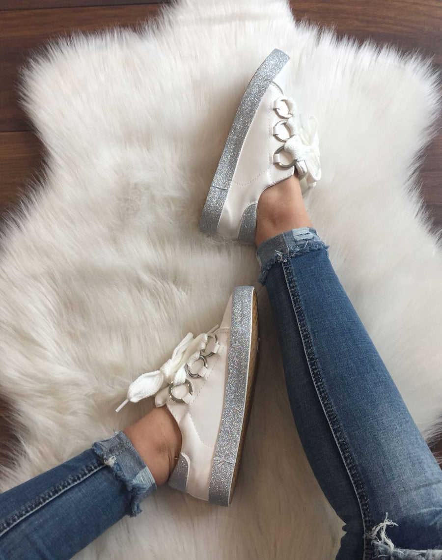 Sneakers blanches à gros lacets