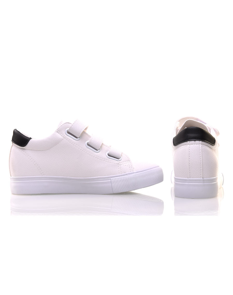 Sneakers blanches à scratch