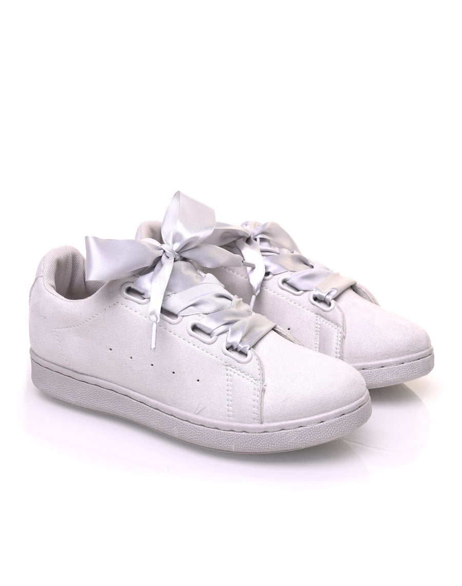 Sneakers grises en suédine