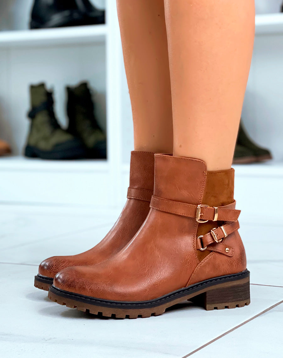 Sophistication au Quotidien : Bottines Camel avec Double Lanières Dorées