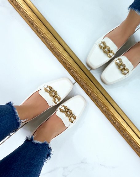 Beige loafers with rhinestone gold chain