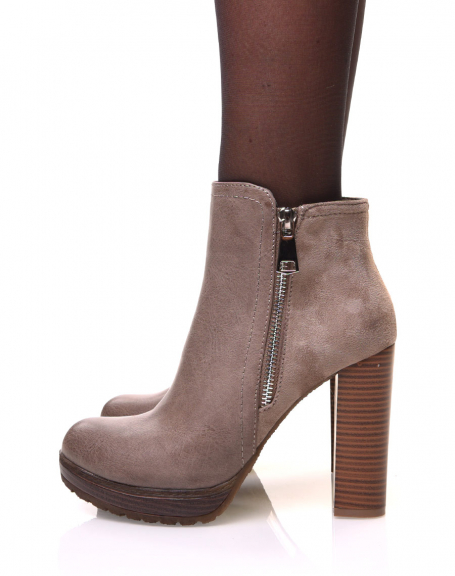 Bi-material khaki heeled ankle boots