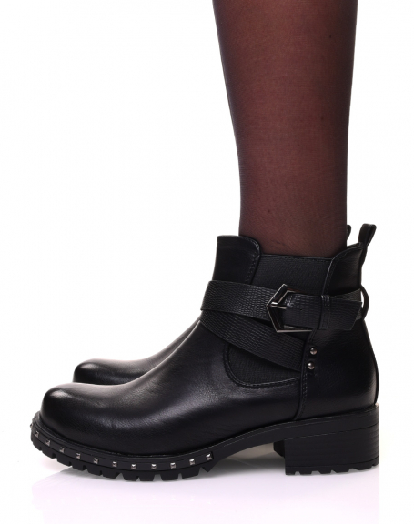 Black ankle boots with interwoven croc-effect straps