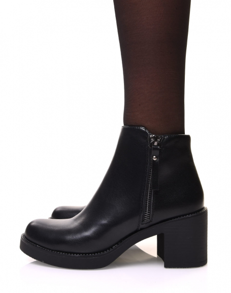 Black ankle boots with mid high heel