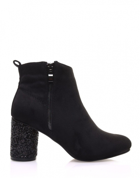 Black ankle boots with round heels and sequins