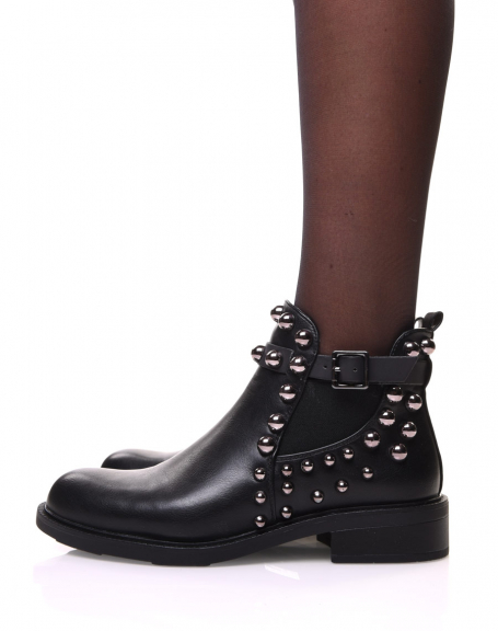 Black Chelsea boots with pearl details and thin strap