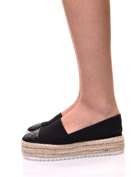 Black espadrilles with thick soles