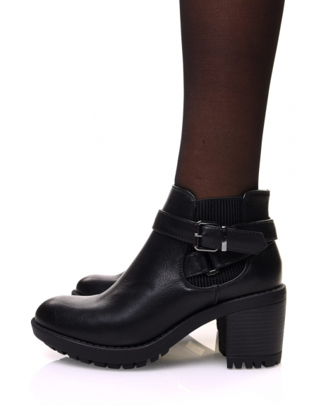Black grained ankle boots with heel, striped elastic and straps