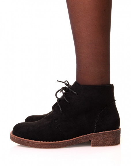 Black high-top ankle boots in suede with laces
