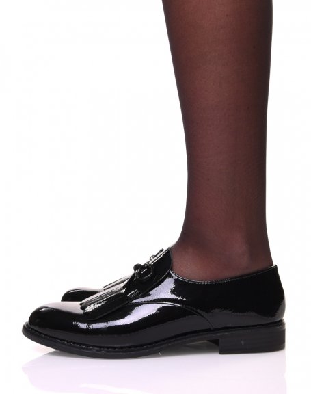 Black patent derbies with fringe and bow
