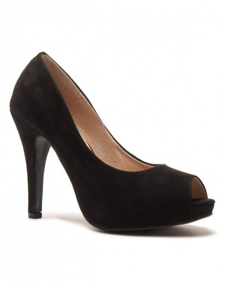 Black pump with open toe