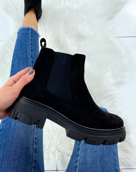 Black suede-effect Chelsea boots