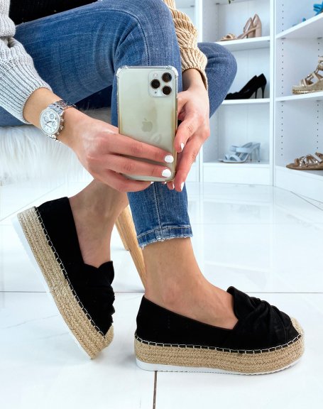 Black suede espadrilles in the shape of a bow