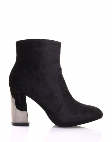 Black velvet ankle boots with mirror heel