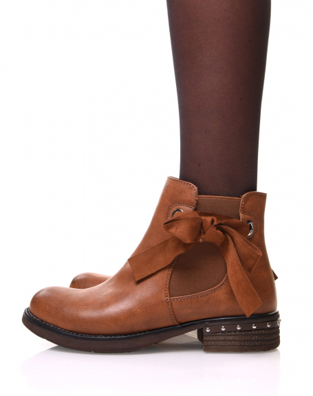Camel ankle boots with bow and eyelets