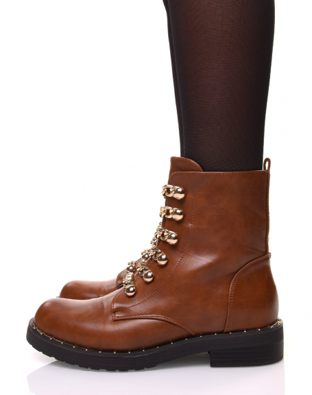 Camel ankle boots with chains
