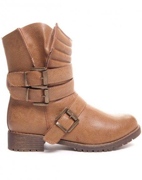 Camel boot with three buckles