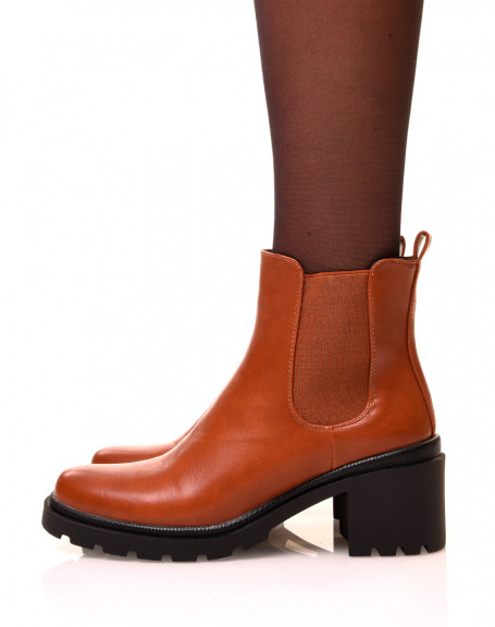 Camel Chelsea boots with notched soles