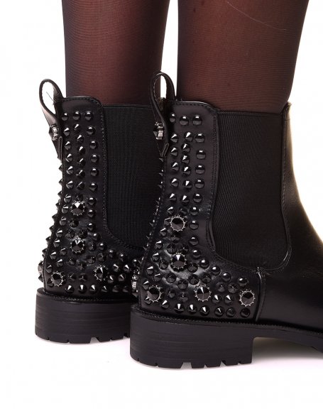 Chelsea boots noires ajour de clous et de strass noirs