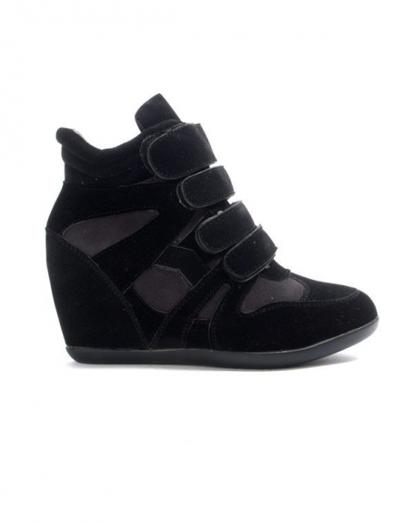 Findlay women's shoe: black wedge sneaker